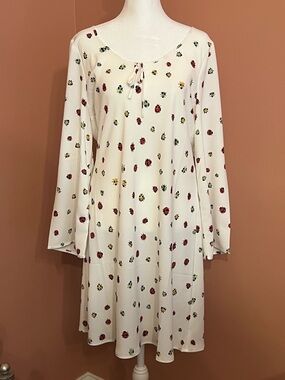 NWOT Modcloth
Bell Sleeve Lightweight Ladybugs Dress | Lg